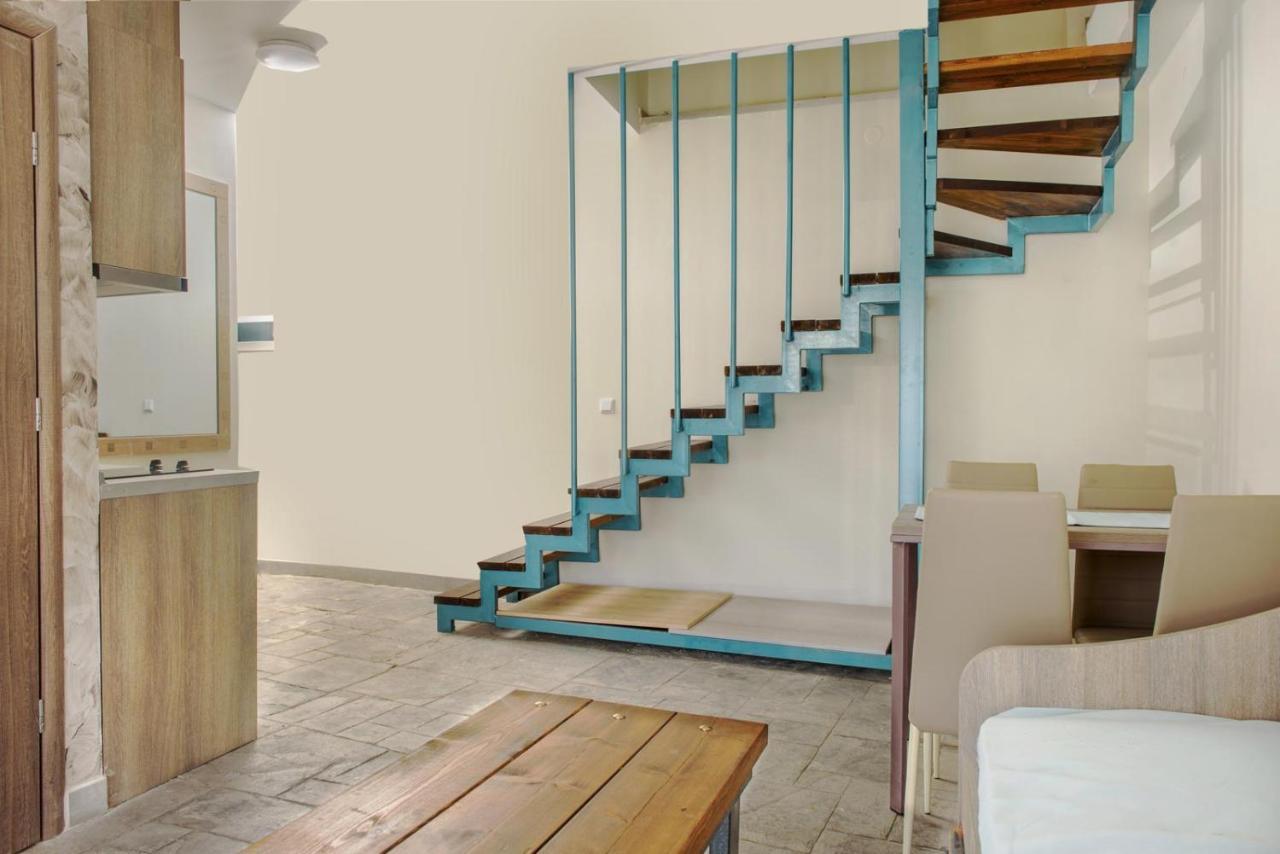 3D Iliadis Suites 이에리소스 외부 사진