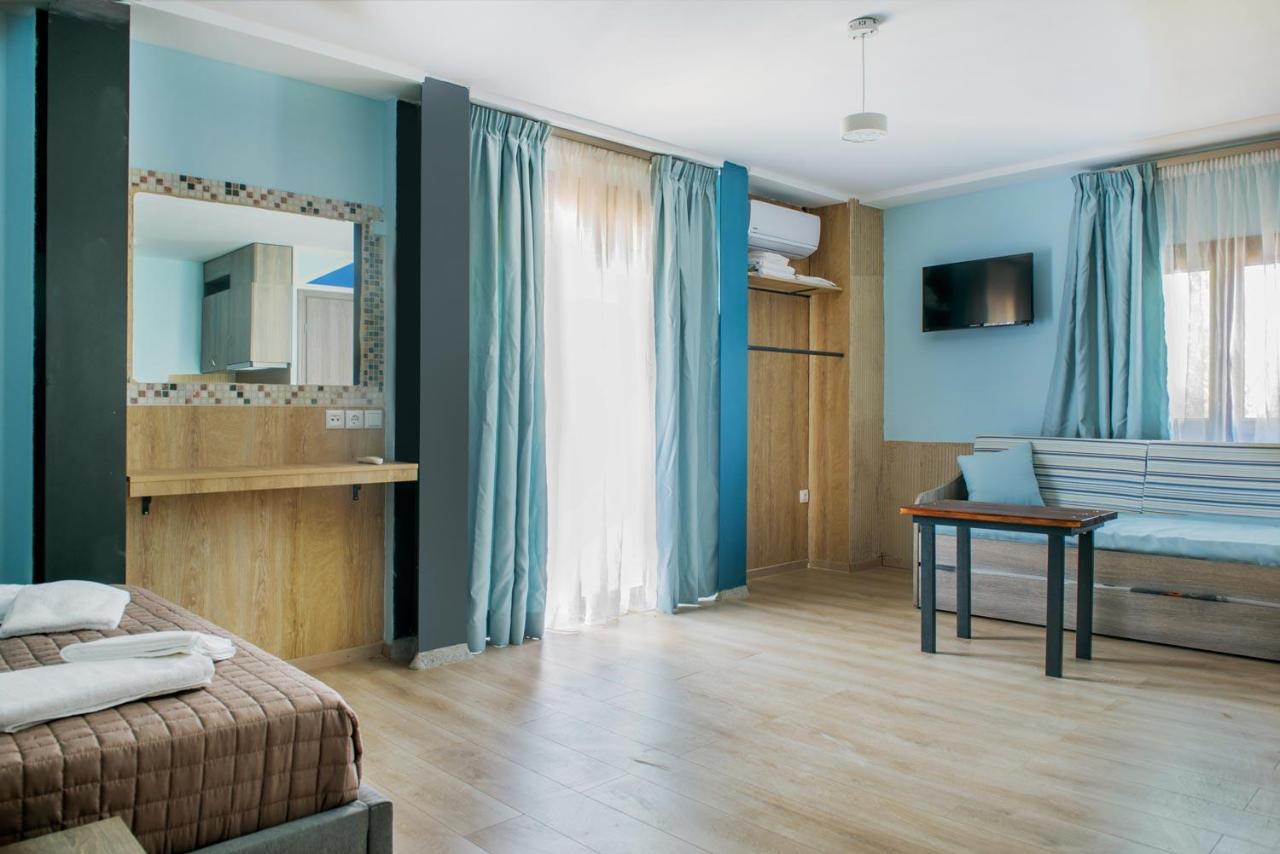 3D Iliadis Suites 이에리소스 외부 사진