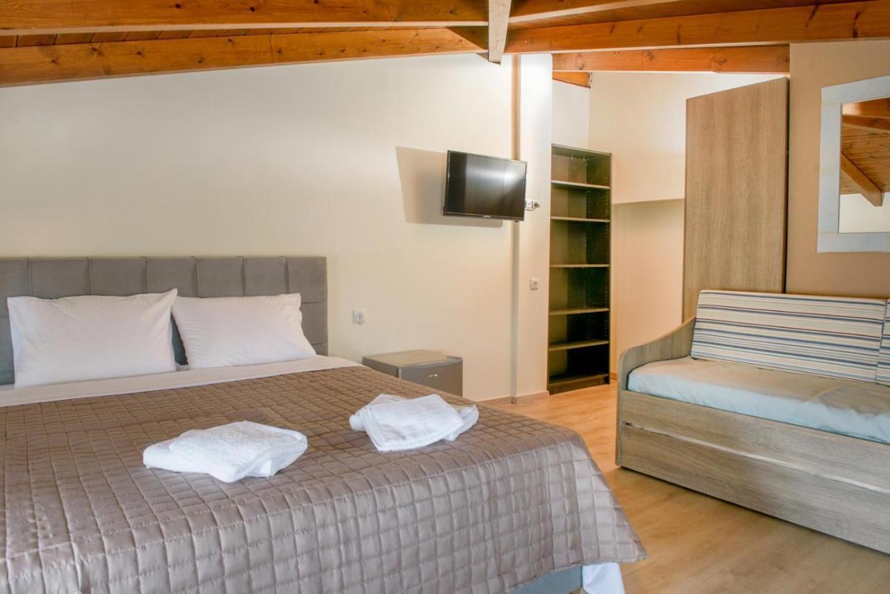 3D Iliadis Suites 이에리소스 외부 사진