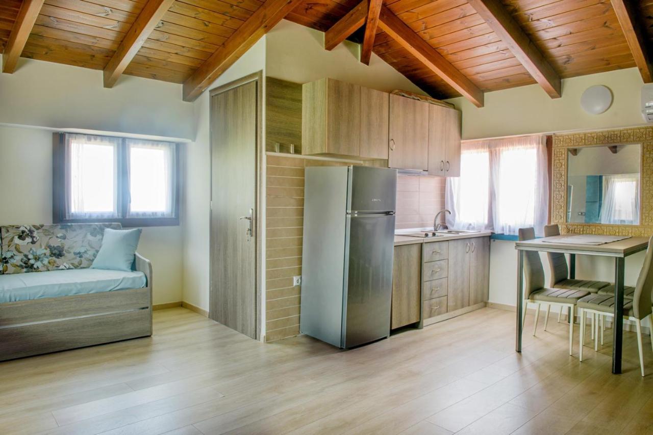 3D Iliadis Suites 이에리소스 외부 사진